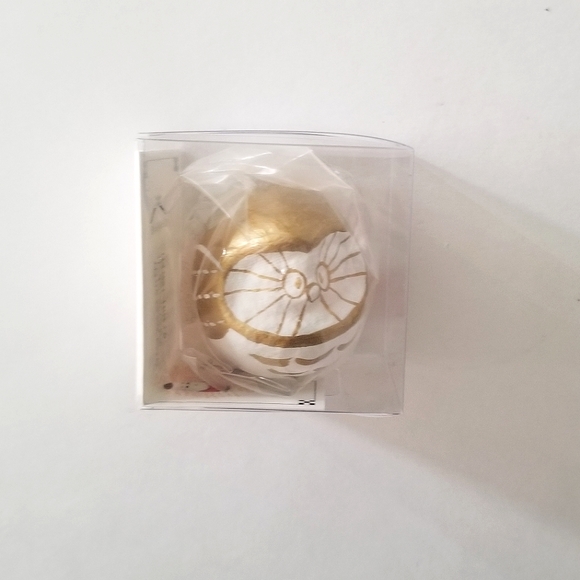 Hanjiro Gold Owl Daruma Doll - Picture 2 of 3